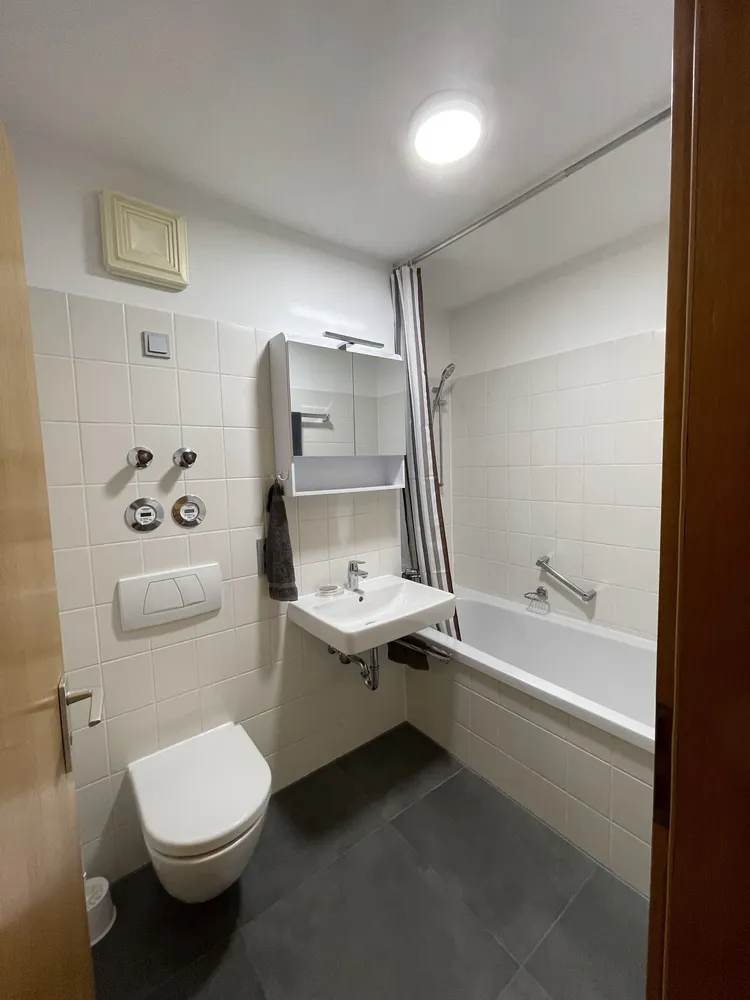 1 room apartment with 40 m² in Munich – Photo 6