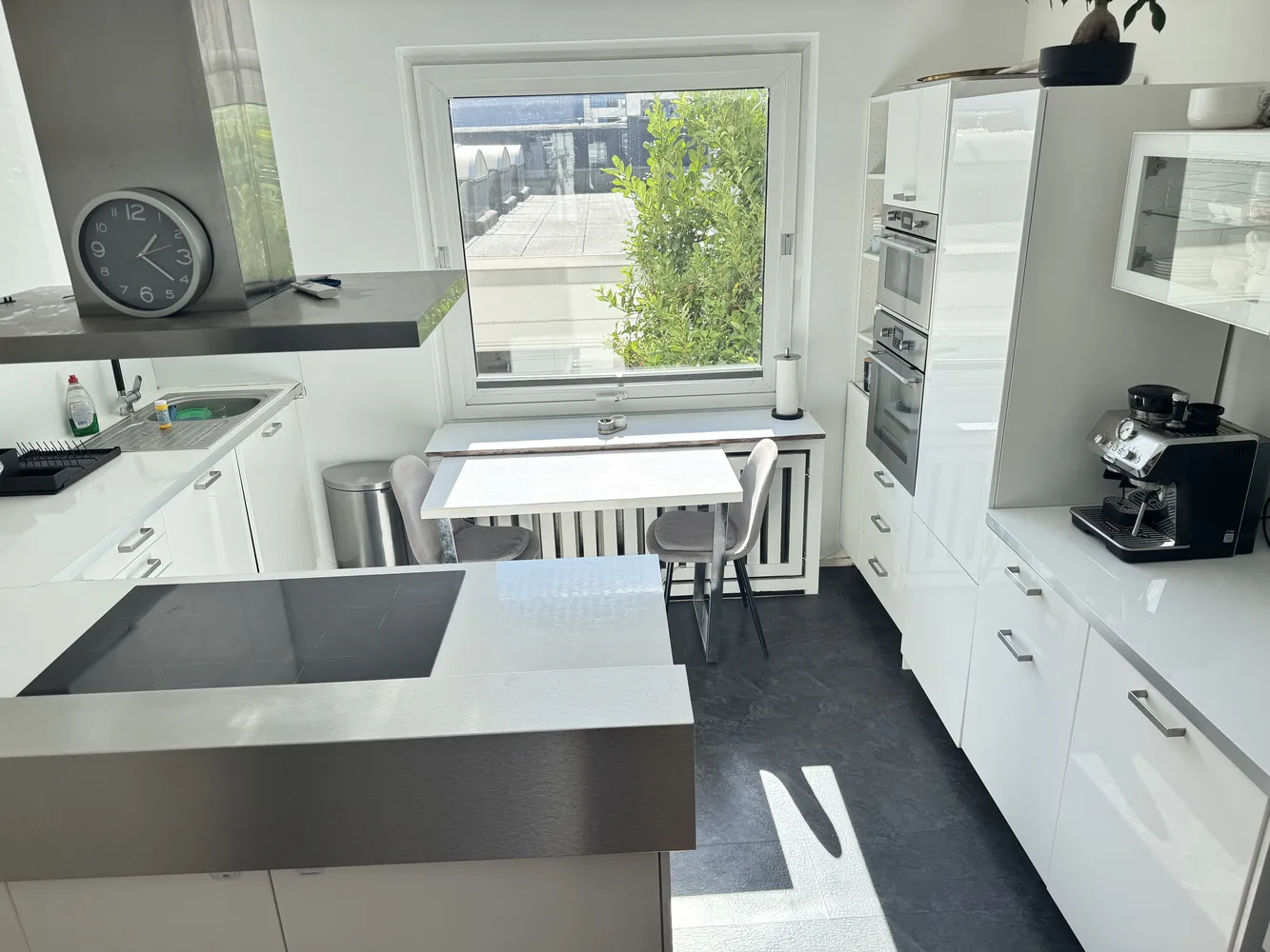 4 room apartment with 98 m² in Cologne – Photo 2