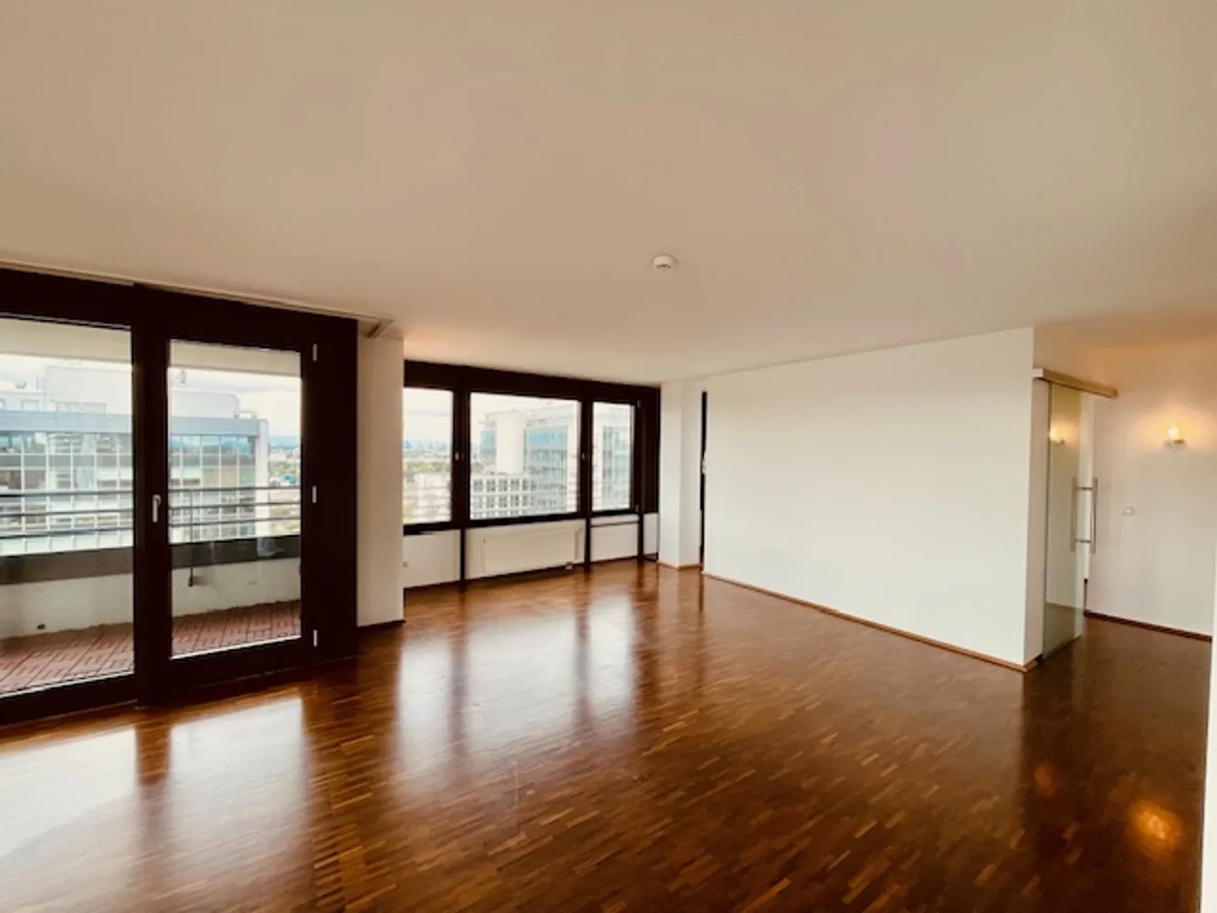 2 room apartment with 81 m² in Frankfurt am Main – Photo 11