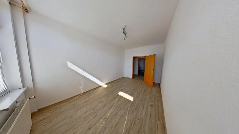 2 Zimmer Wohnung mit 65 m² in Köthen – Bild 2