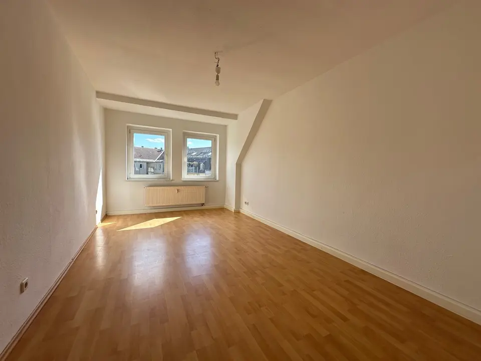 4 Zimmer Wohnung mit 100 m² in Dresden – Bild 3