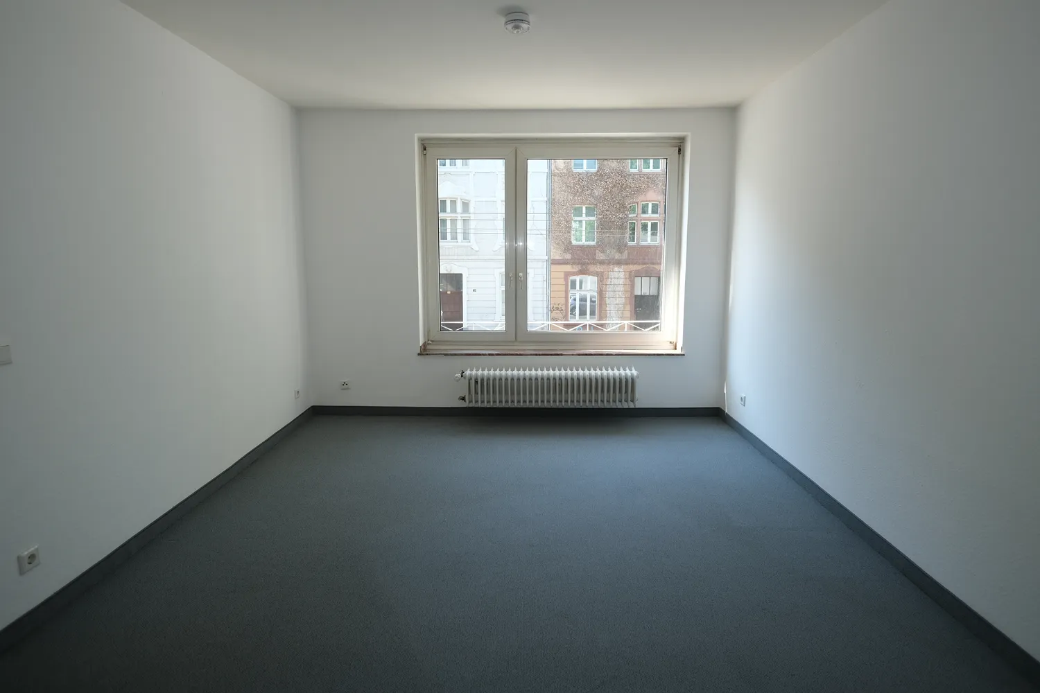 2 Zimmer Wohnung mit 65 m² in Düsseldorf – Bild 4