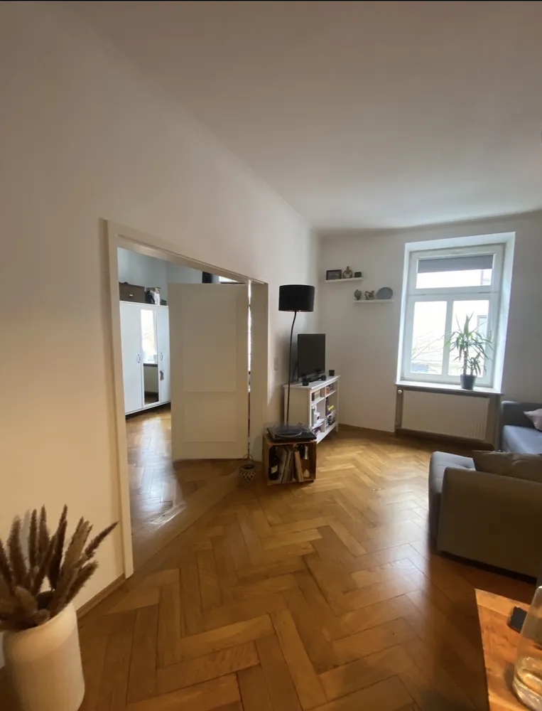 2 room apartment with 56 m² in Munich – Photo 2