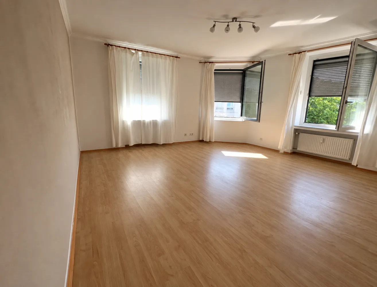 2 room apartment with 79 m² in Düsseldorf – Photo 1