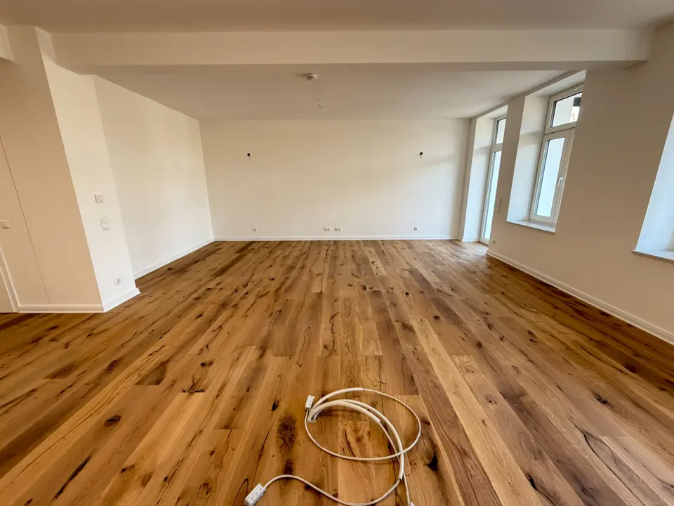 2 Zimmer Wohnung mit 97 m² in Limbach-Oberfrohna – Bild 2