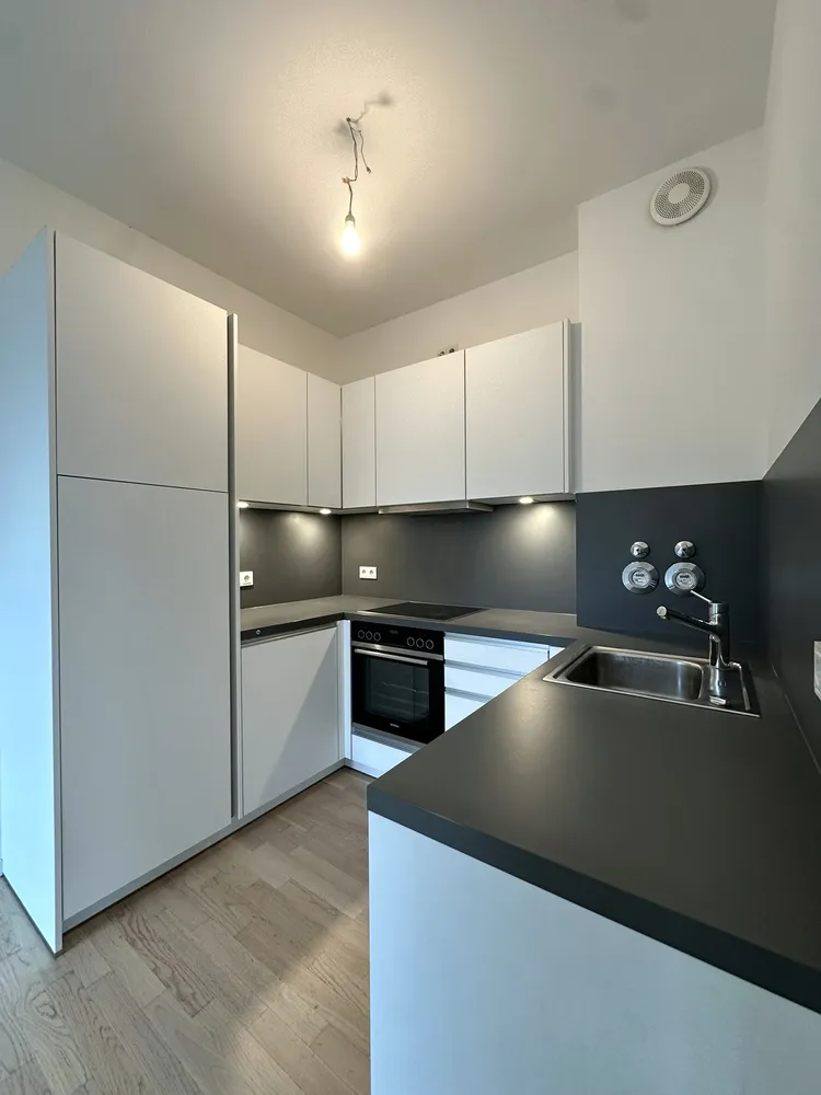 2 Zimmer Wohnung mit 81 m² in Berlin – Bild 10