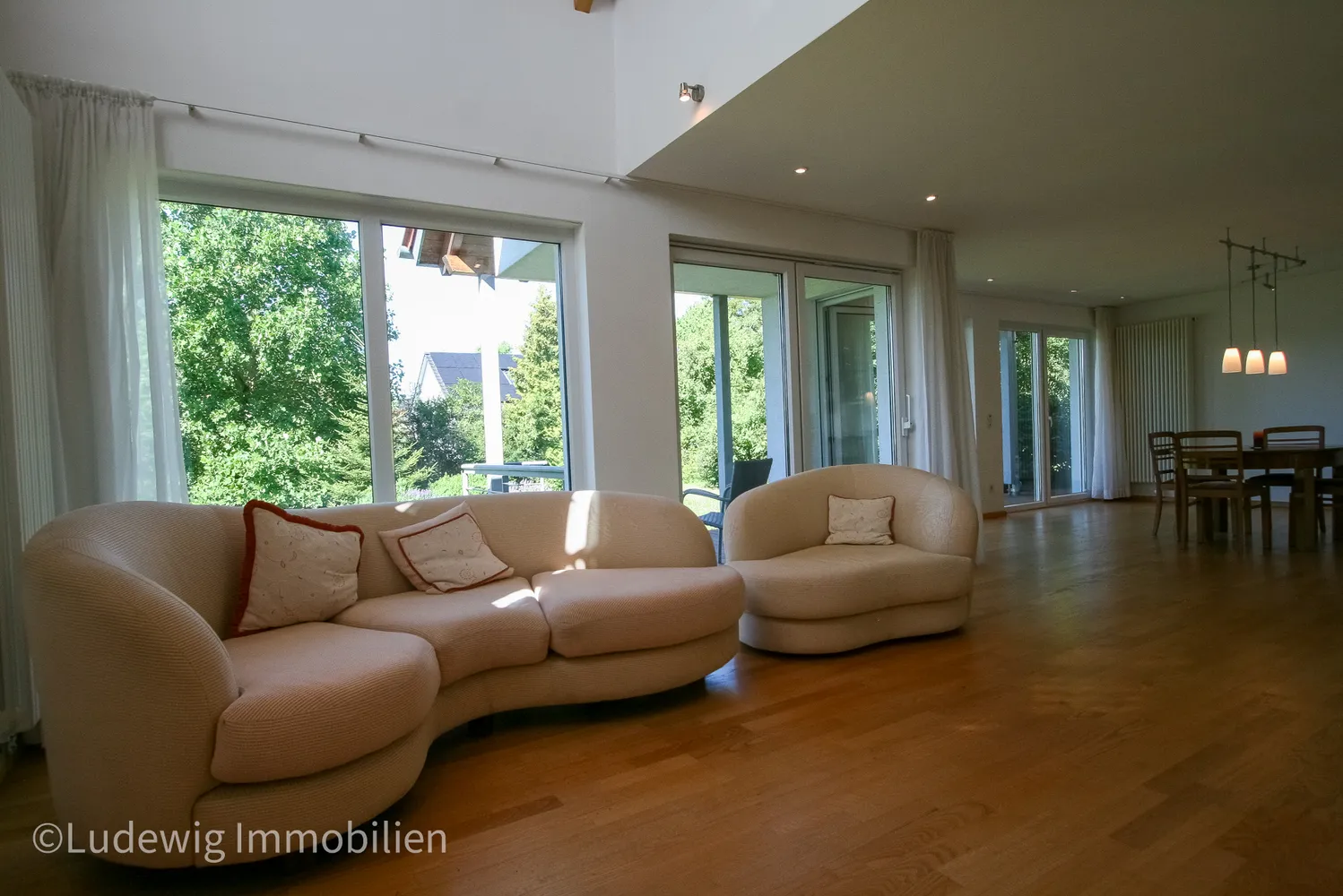 6 Zimmer Haus mit 238 m² in Göttingen – Bild 12