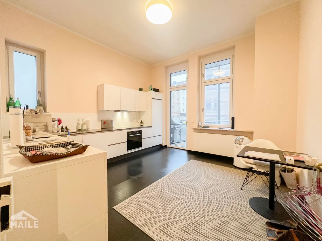 3 Zimmer Wohnung mit 93 m² in Stuttgart – Bild 2