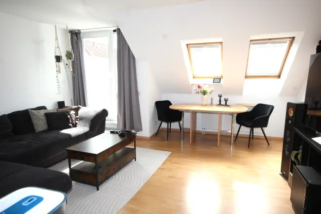 2 Zimmer Wohnung mit 66 m² in Düsseldorf – Bild 1
