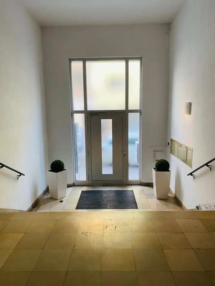 Shared room with 75 m² in Stuttgart – Photo 9