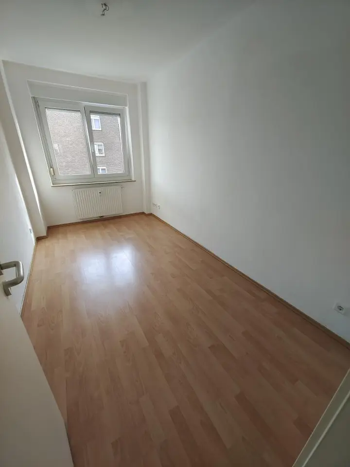 4 Zimmer Wohnung mit 56 m² in Moers – Bild 1