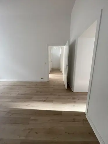 4 Zimmer Wohnung mit 110 m² in Düsseldorf – Bild 12