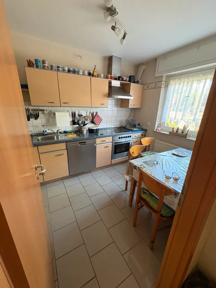 5 Zimmer Wohnung mit 90 m² in Kassel – Bild 2