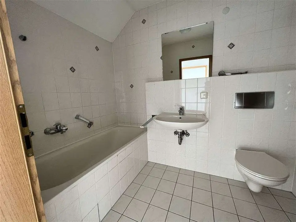 2 Zimmer Wohnung mit 67 m² in Zwickau – Bild 4