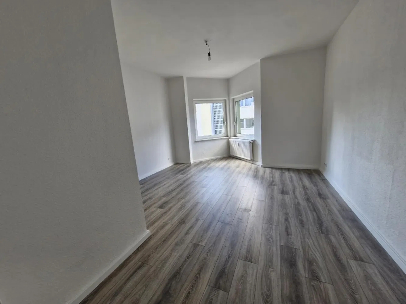 2 Zimmer Wohnung mit 74 m² in Krefeld – Bild 2