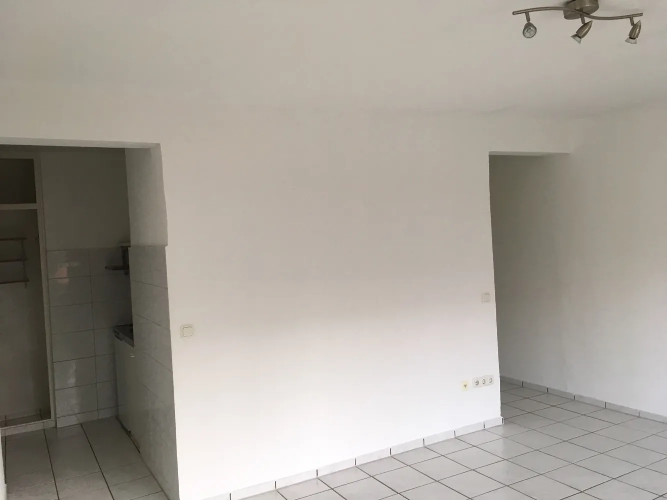 1 Zimmer Wohnung mit 28 m² in Köln – Bild 8