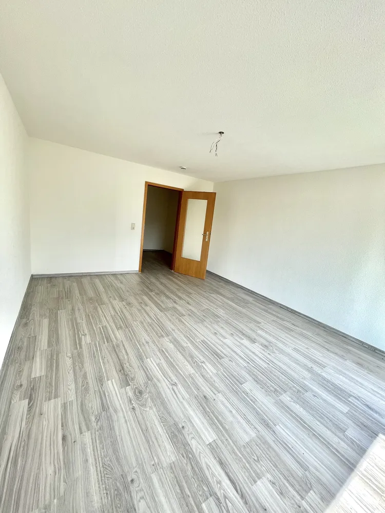 1 room apartment with 35 m² in Saarbrücken – Photo 1