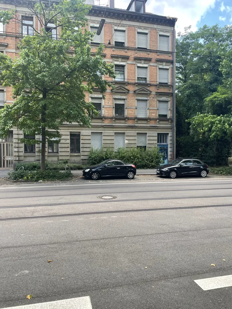 4 Zimmer Wohnung mit 105 m² in Karlsruhe – Bild 1