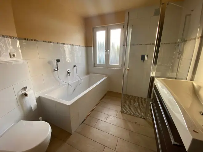 4 Zimmer Haus mit 1 m² in Bonn – Bild 12