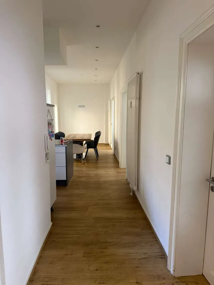 4 Zimmer Wohnung mit 150 m² in Hameln – Bild 3