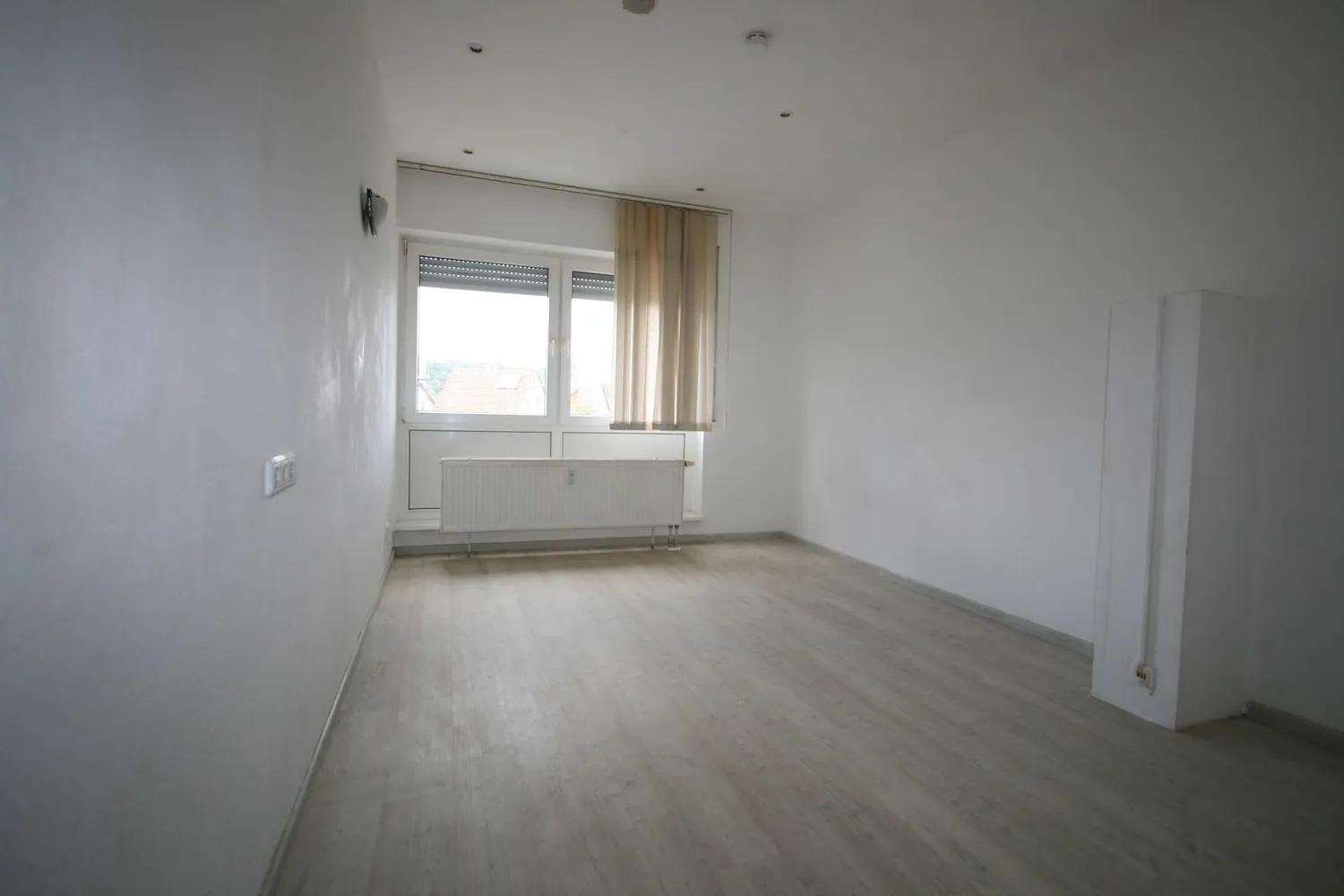 4 Zimmer Wohnung mit 96 m² in Meiningen – Bild 2