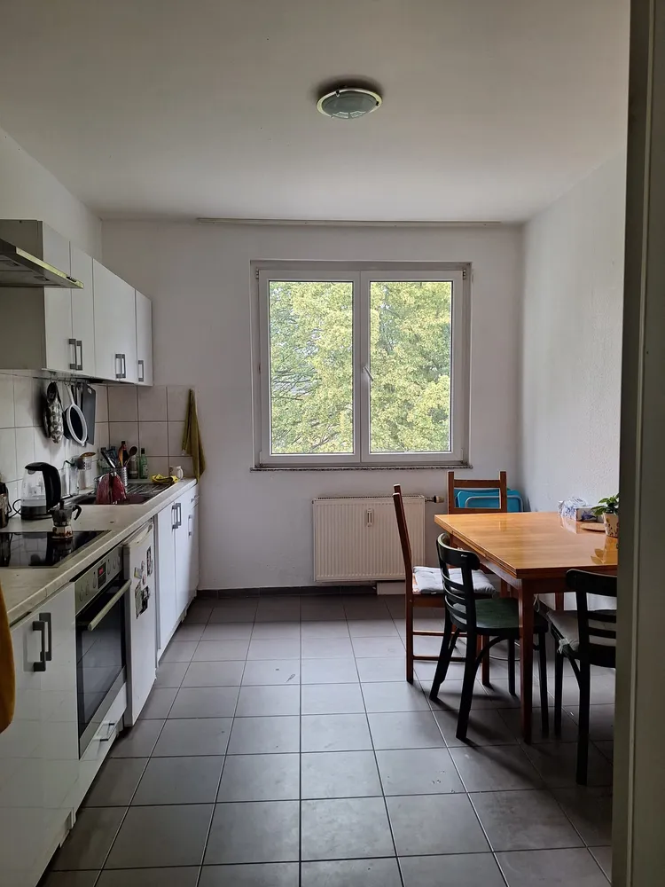 2 Zimmer Wohnung mit 67 m² in Köln – Bild 2