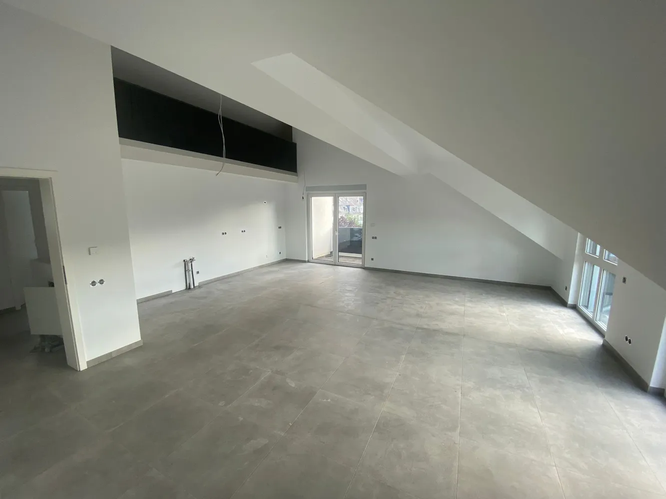 4 Zimmer Wohnung mit 112 m² in Köln – Bild 1