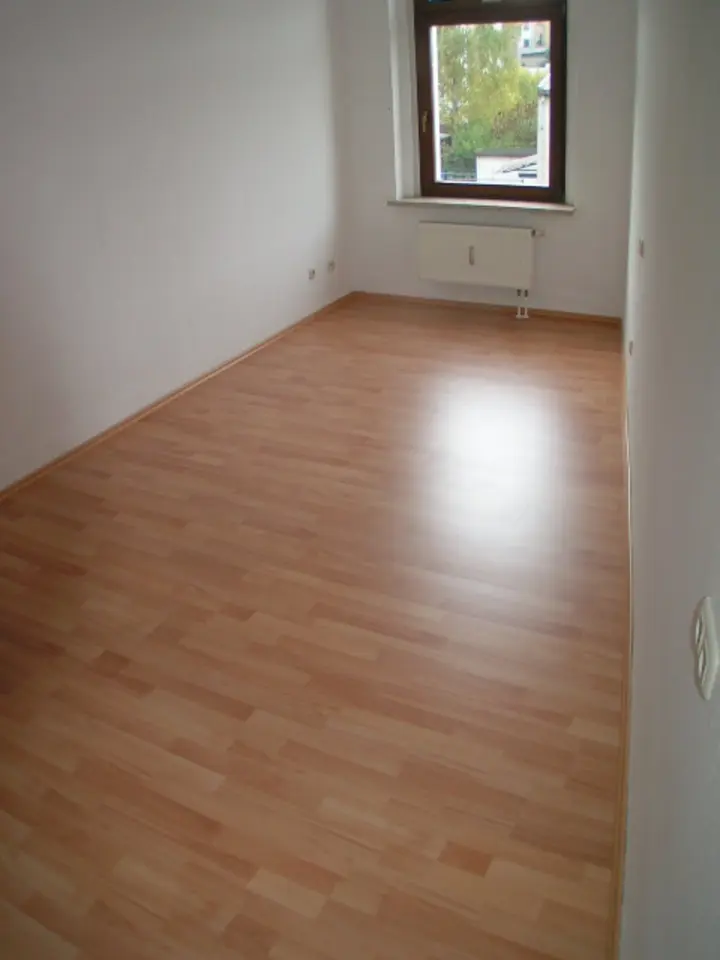 5 Zimmer Wohnung mit 125 m² in Werdau – Bild 1