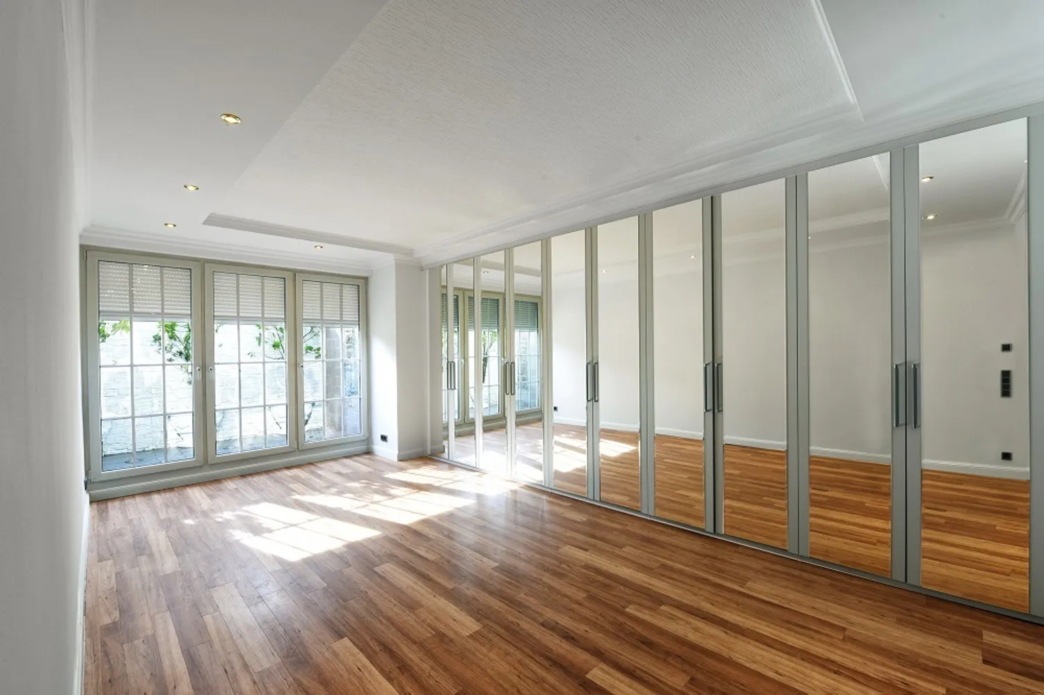 3 Zimmer Wohnung mit 105 m² in Düsseldorf – Bild 3