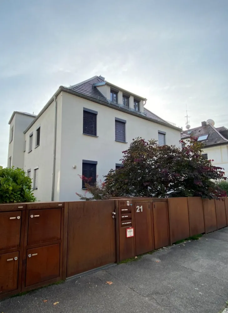 5 Zimmer Wohnung mit 240 m² in Stuttgart – Bild 2
