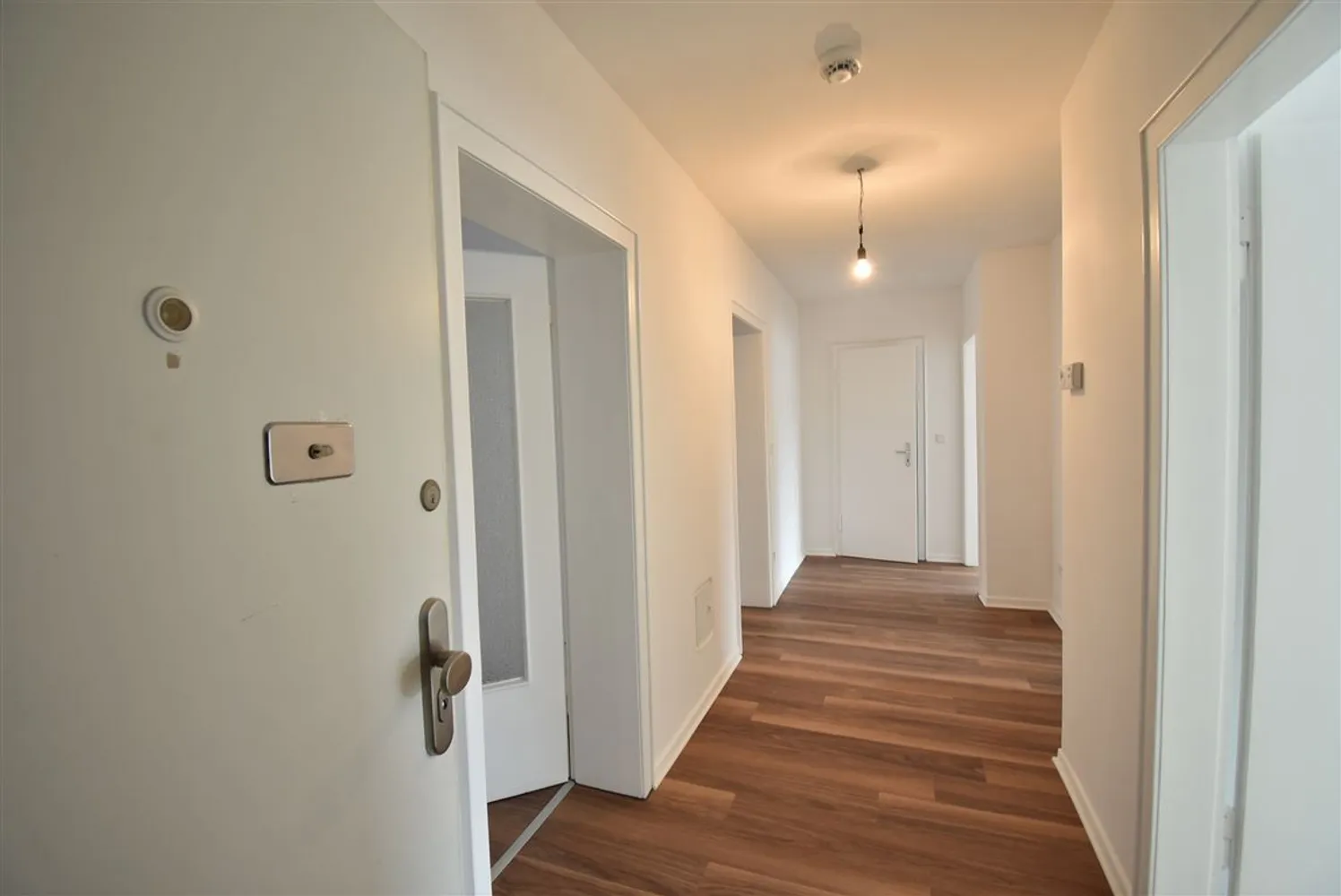 3 Zimmer Wohnung mit 87 m² in Oberhausen – Bild 2