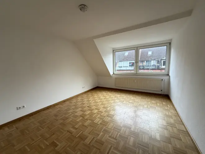 2 Zimmer Wohnung mit 93 m² in Hamburg – Bild 4