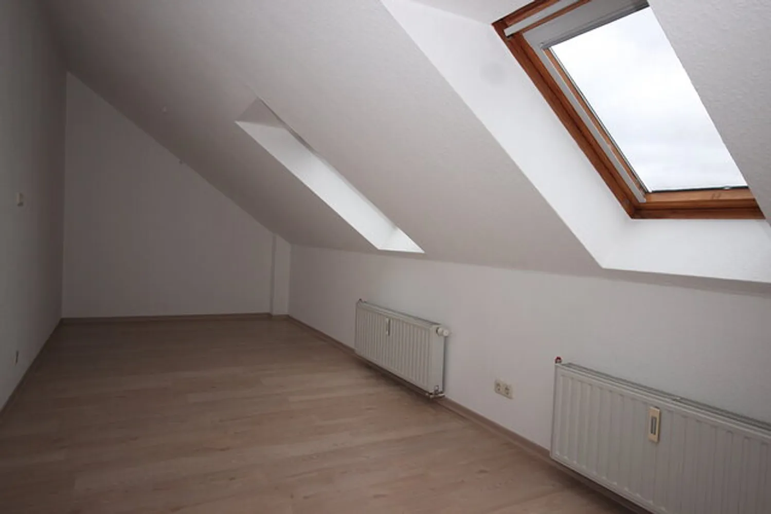 4 Zimmer Wohnung mit 127 m² in Plauen – Bild 10