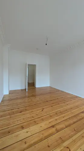 2 Zimmer Wohnung mit 106 m² in Berlin – Bild 2