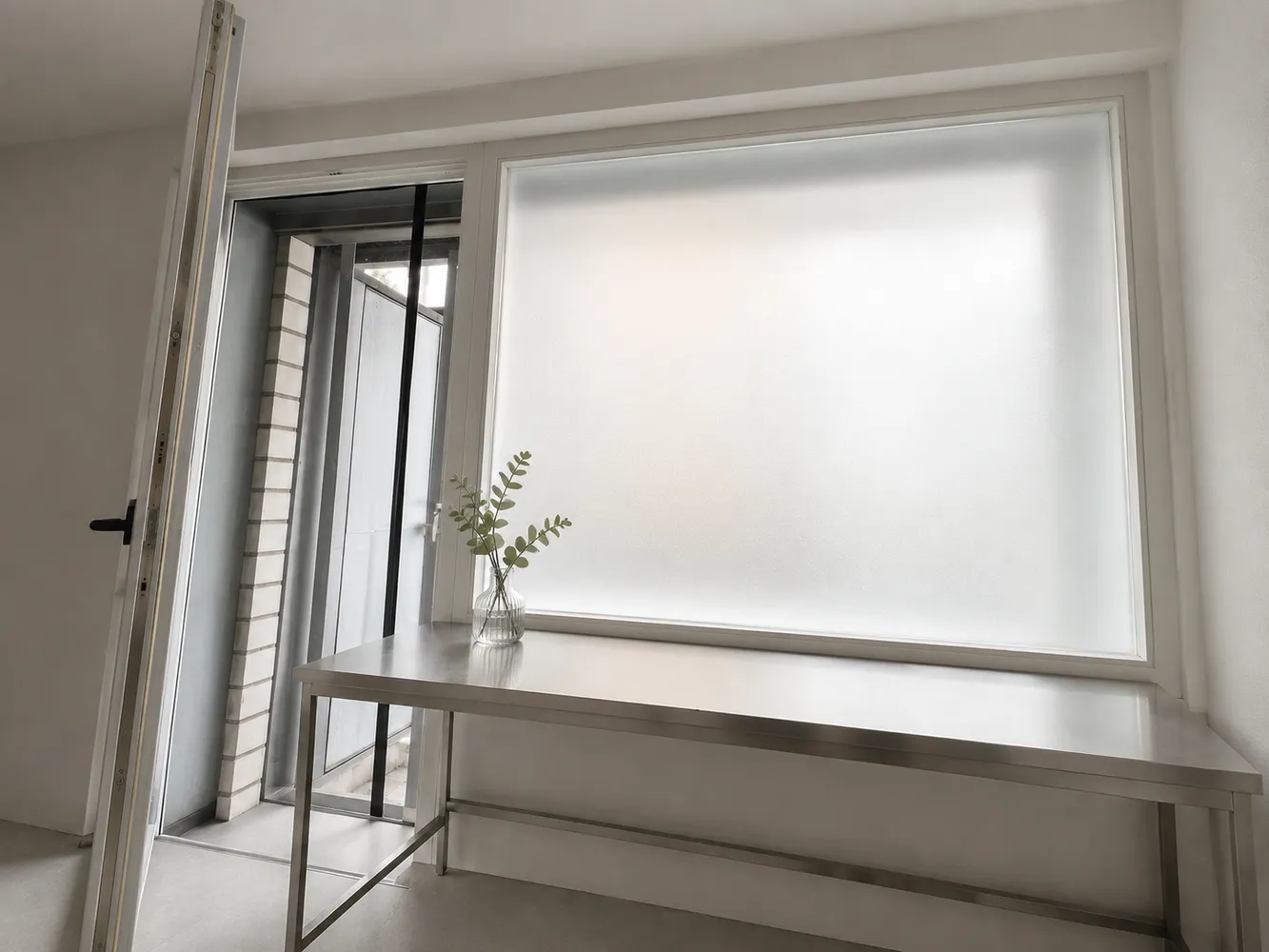 1 room apartment with 25 m² in Cologne – Photo 4