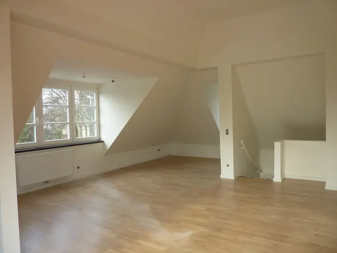 4 Zimmer Wohnung mit 136 m² in Hamburg – Bild 9
