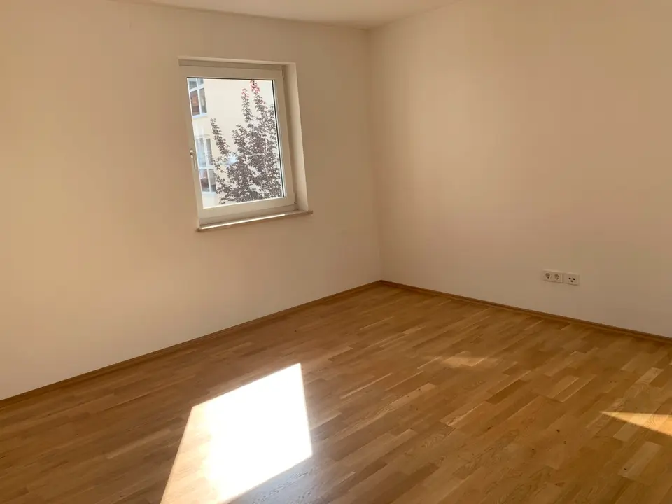 2 Zimmer Wohnung mit 67 m² in Straubing – Bild 1