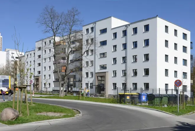 2 Zimmer Wohnung mit 54 m² in Berlin – Bild 2