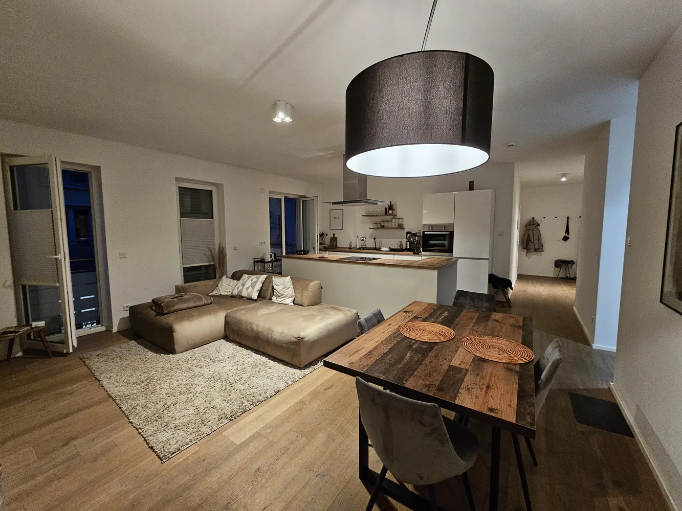 3 Zimmer Wohnung mit 83 m² in Wiesbaden – Bild 2