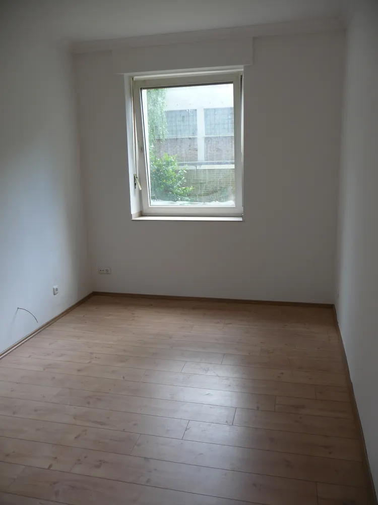 2 Zimmer Wohnung mit 32 m² in Neuss – Bild 2
