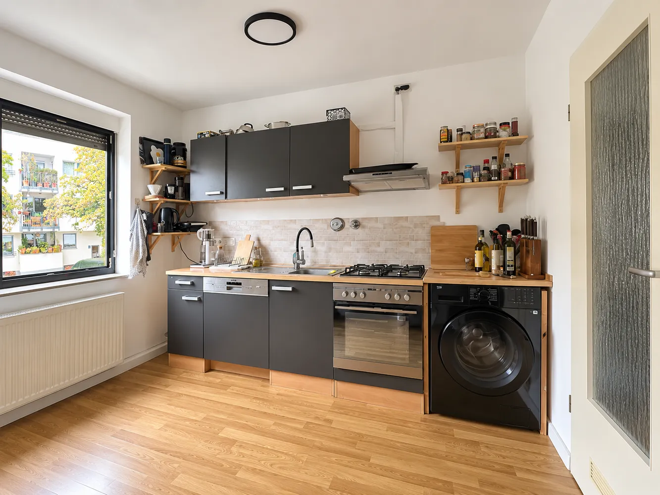 2 Zimmer Wohnung mit 60 m² in München – Bild 3