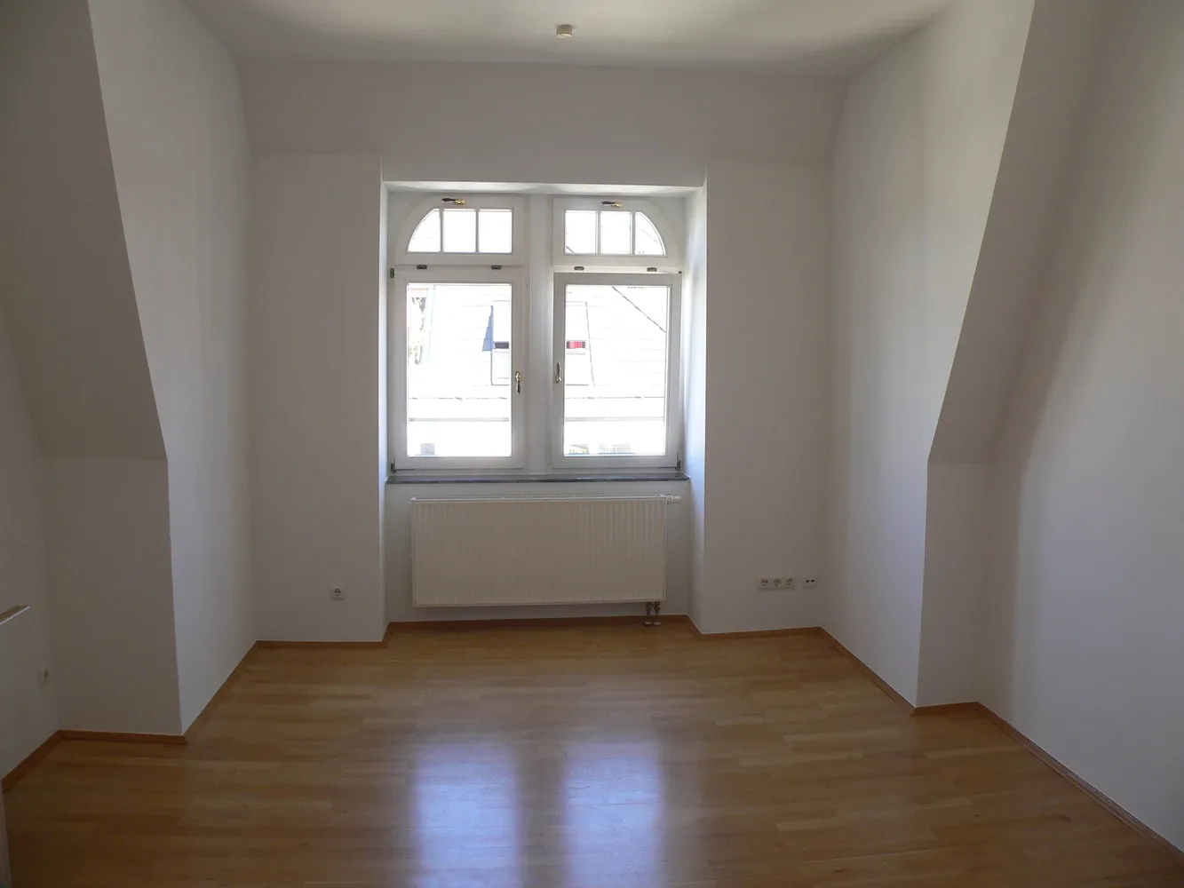 4 Zimmer Wohnung mit 140 m² in Dresden – Bild 6