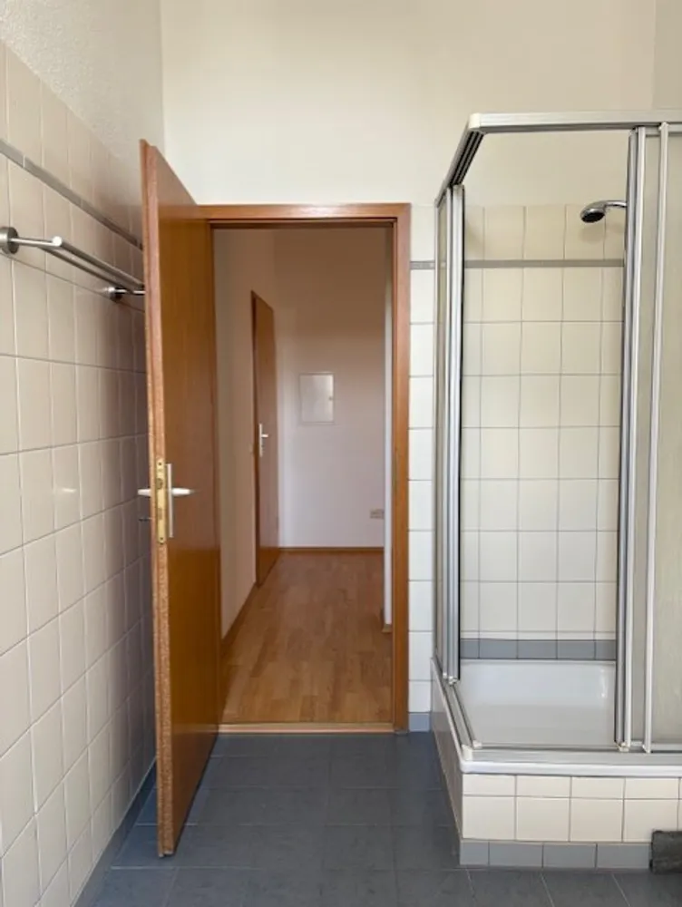 2 Zimmer Wohnung mit 60 m² in Halle (Saale) – Bild 11