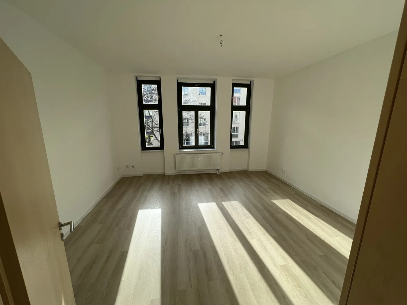 3 Zimmer Wohnung mit 90 m² in Magdeburg – Bild 3