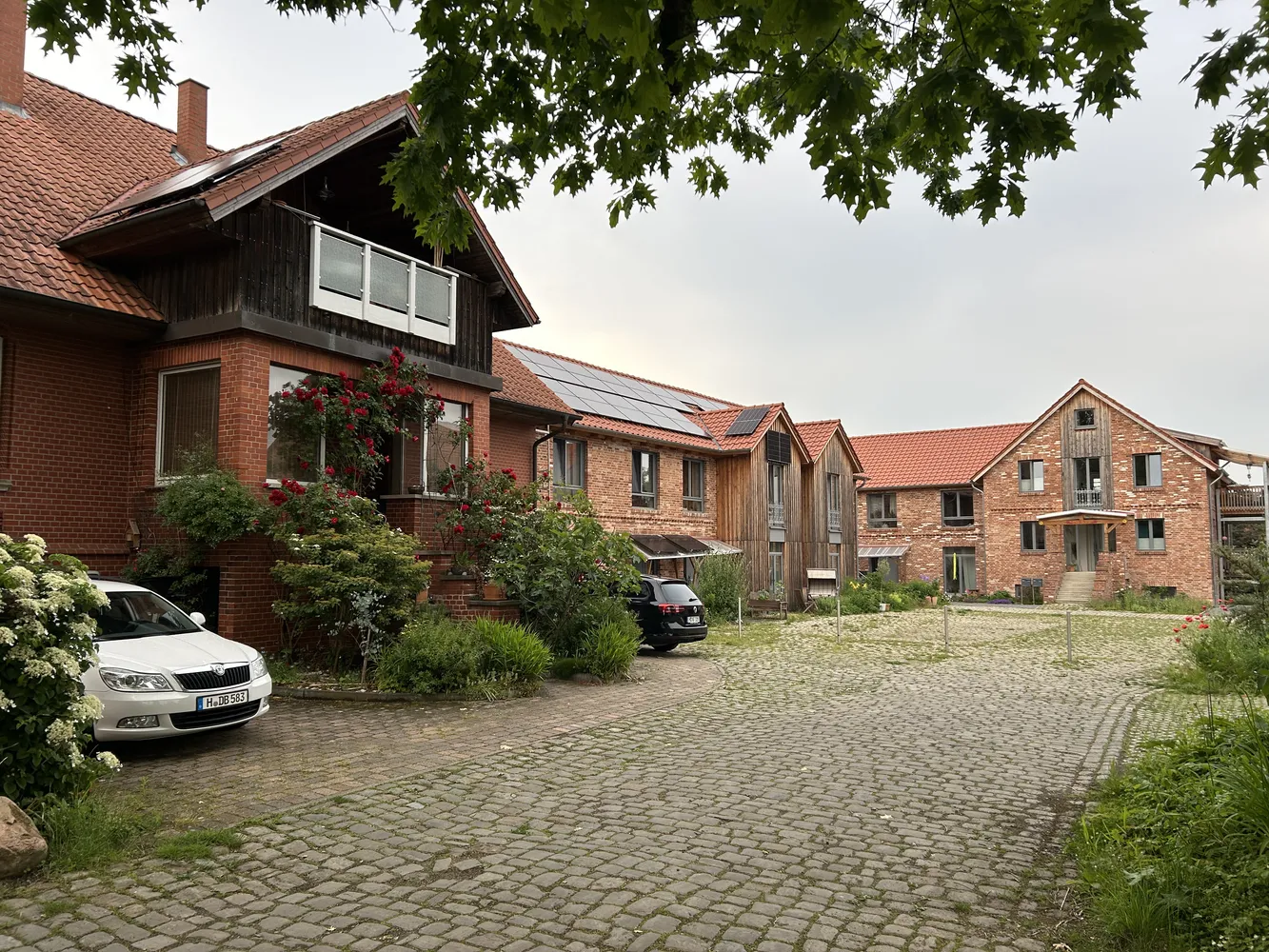 4 Zimmer Wohnung mit 150 m² in Hannover – Bild 1