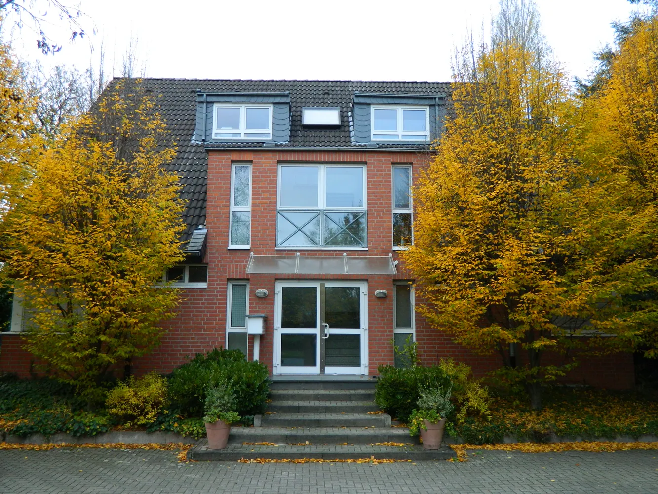 2 Zimmer Wohnung mit 64 m² in Krefeld – Bild 2