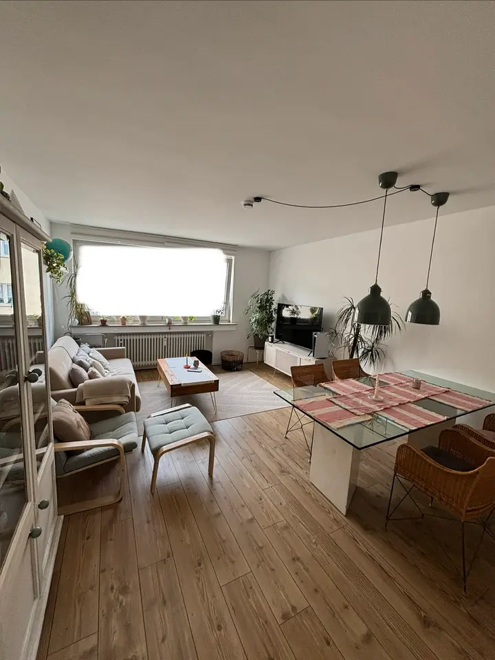 WG-Zimmer mit 74 m² in Aachen – Bild 1