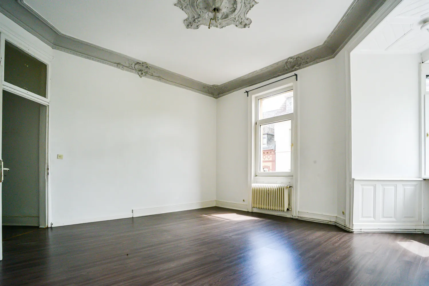 4 Zimmer Wohnung mit 120 m² in Wiesbaden – Bild 4
