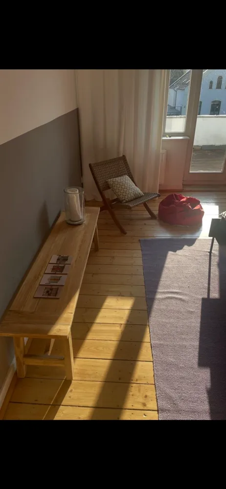 6 Zimmer Wohnung mit 143 m² in Bonn – Bild 2