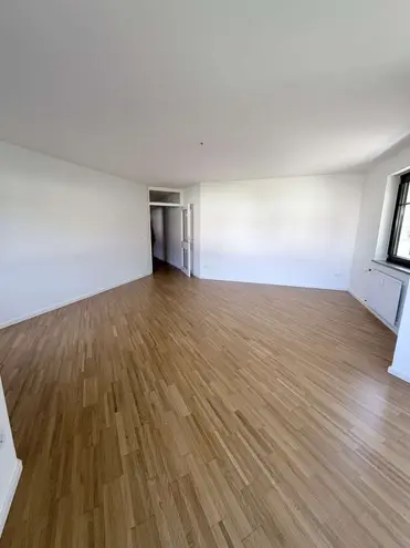 2 Zimmer Wohnung mit 76 m² in München – Bild 2